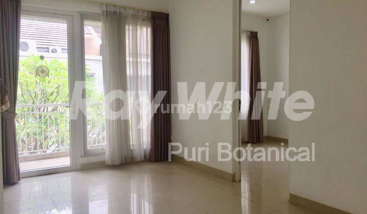 kamar tidur dijual rumah 2 lantai siap