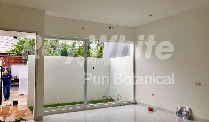 Rumah baru design modern tropical di kavling dki meruya utara 4
