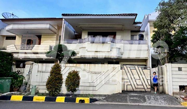 Rumah Intercon 2 Lantai Siap Huni Lokasi Bagus Nyaman Dan Tenang 2