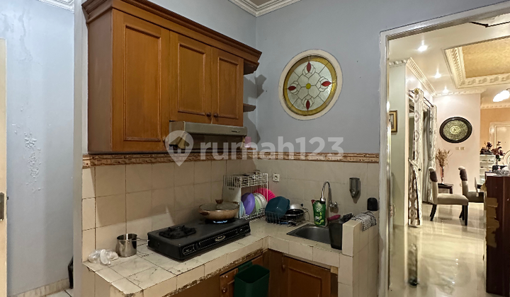 Rumah Cantik 2 Lantai Dalam Komplek Cinere 2