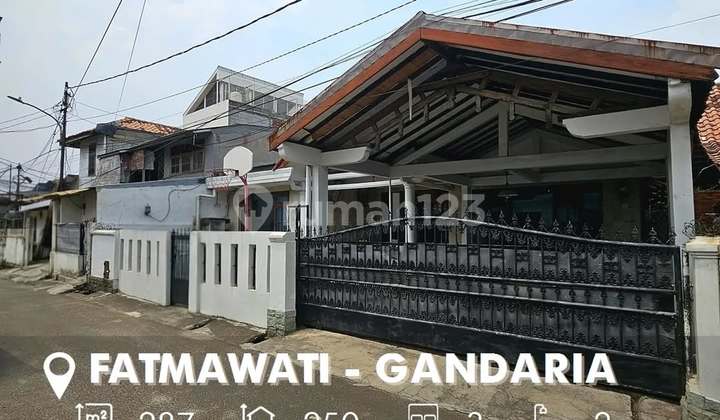 Rumah di Fatmawati, Gandaria Selatan Dekat MRT Haji Nawi Jakarta Selatan. Rumah di Fatmawati, Gandaria Selatan Dekat MRT Haji Nawi Jakarta Selatan.