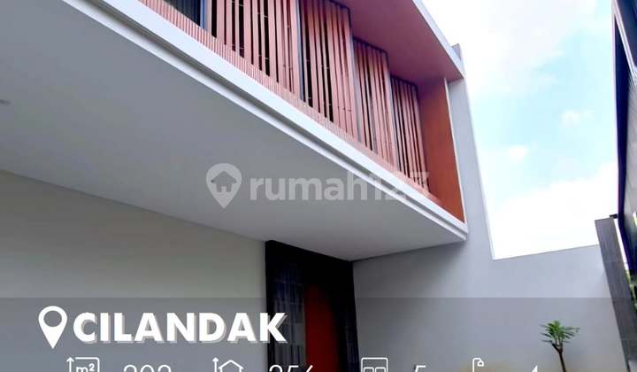 Rumah Bagus di Cilandak Siap Huni