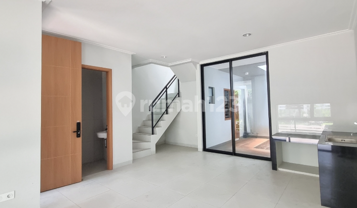 - Price Drop - Brand New House in Botany Hills Fatmawati 2