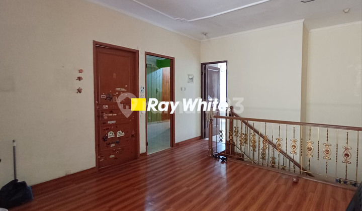 Rumah 2 lantai bebas banjir di Permata Buana