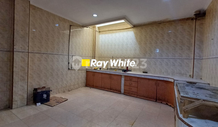 Two-story flood-free house in Permata Buana. 2