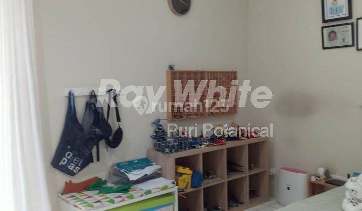 Rumah 2 Lantai Bagus Siap Huni di Puri Botanical, Jakarta Barat 2