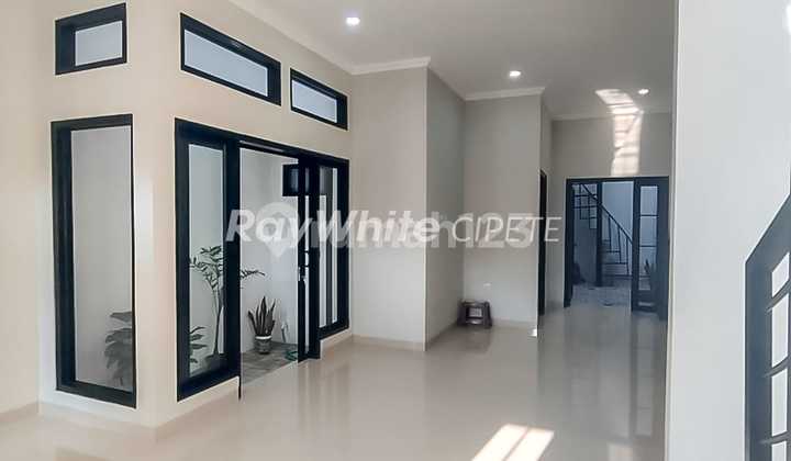 Rumah Modern 2 Lantai Siap Huni di Cinere 2