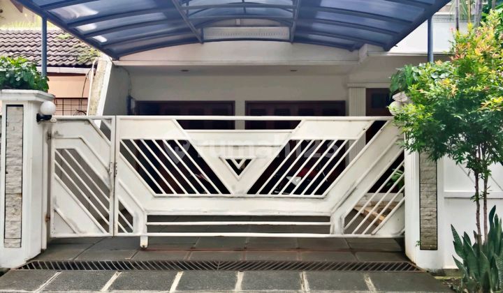 Comfortable 2-Story House in Puri Indah Kembangan