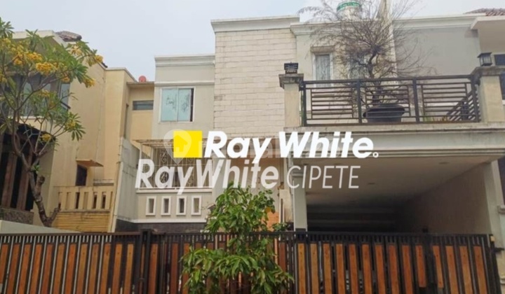 Dijual Rumah Mewah di Permata Mediterania Srengseng Jakarta Barat