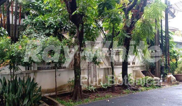 Rumah 2 Lantai Rapi Terawat Dan Siap Huni 2