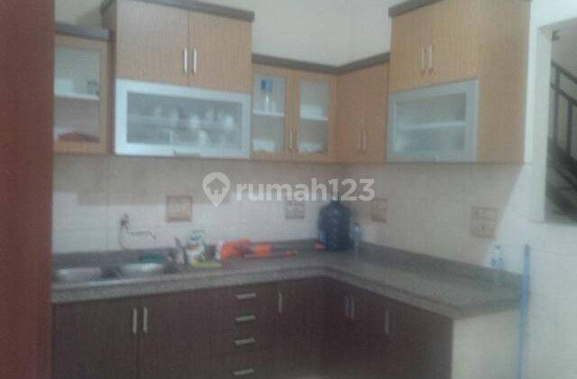 Dijual Rumah Bagus Luas di Taman Alfa Indah 2