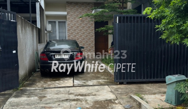 Dijual Rumah Rapi Terawat di Jalan Basoka Jakarta Barat
