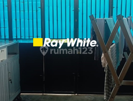 For sale: Strategic location shophouse in Gunung Sahari