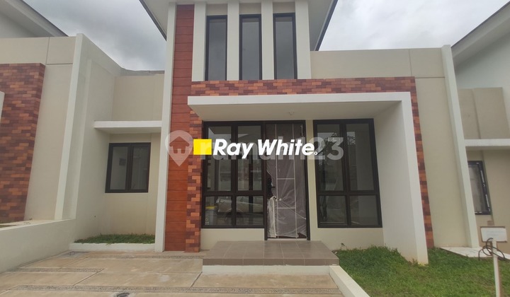 For Sale Ready-to-Live House Strategic Location in Sentul Bogor