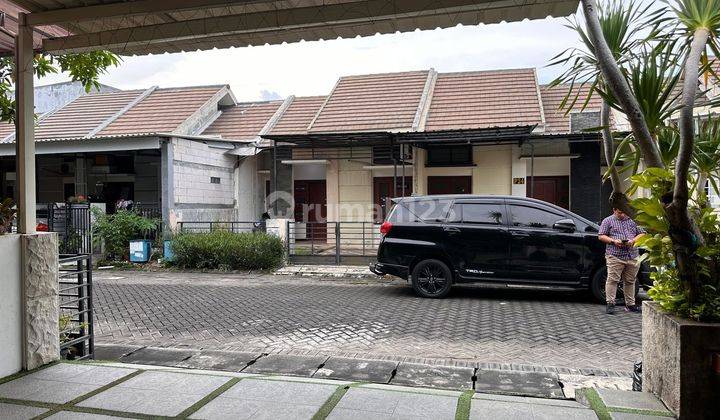 Rumah Di Taman Rivera Kamar 2+1 Sudah Renovasi Bagus Shm 2