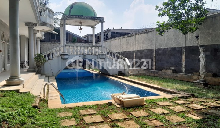 Rumah Luas, Kolam Renang,kandang Hewan Besar Di Cibubur Rumah Luas, Kolam Renang,kandang Hewan Besar Di Cibubur