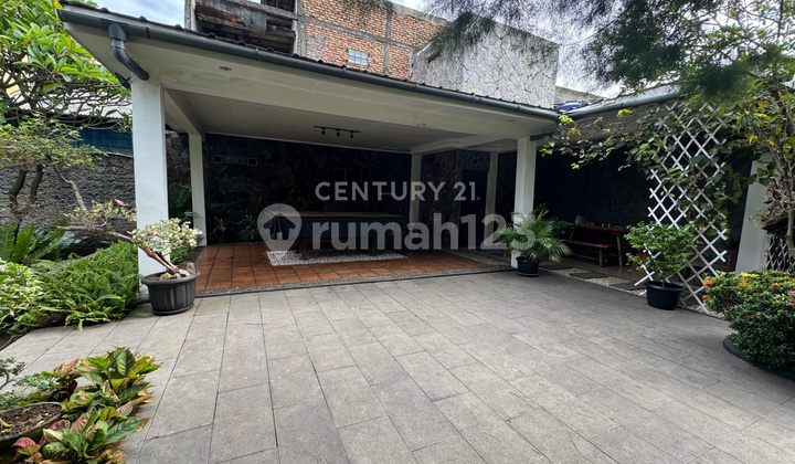 Rumah Luas Strategis Dekat Tol di Jl Kemang Sukatani Tapos Depok