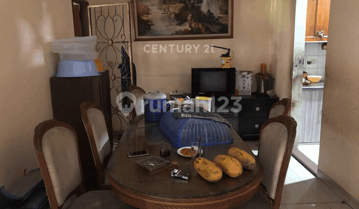 Strategic 2-Story House Near Toll Road in Bumi Indraprasta 1 Bogor 2