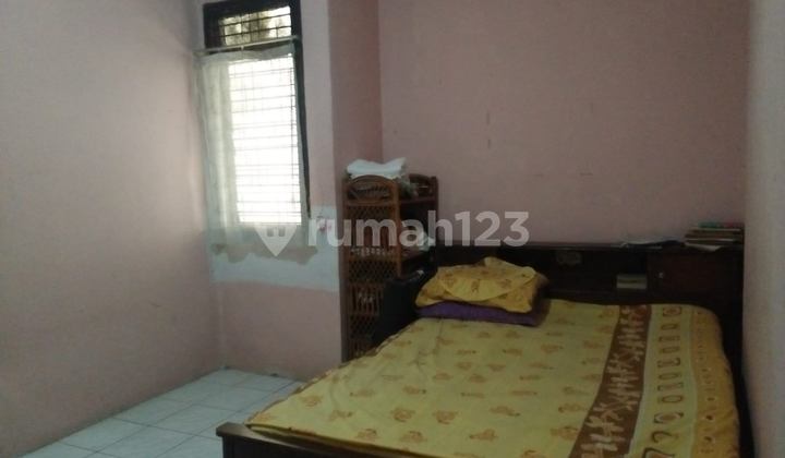 House Near Batutulis Station, Perumda Cipaku Complex, Bogor. House Near Batutulis Station, Perumda Cipaku Complex, Bogor.