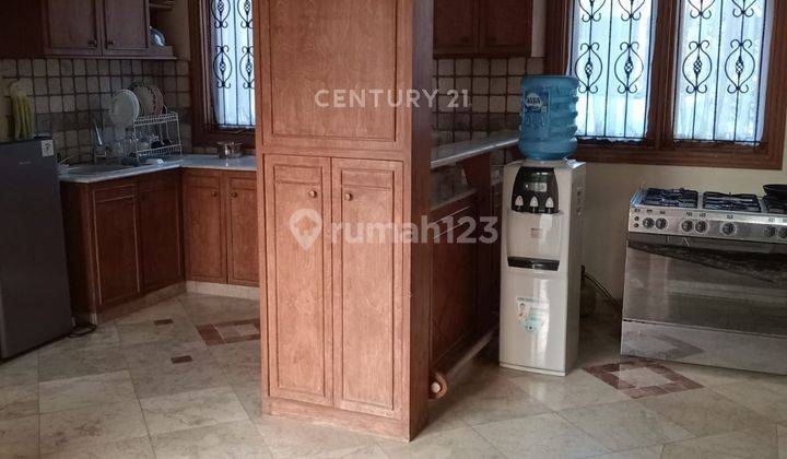 dapur rumah mewah hook strategis di