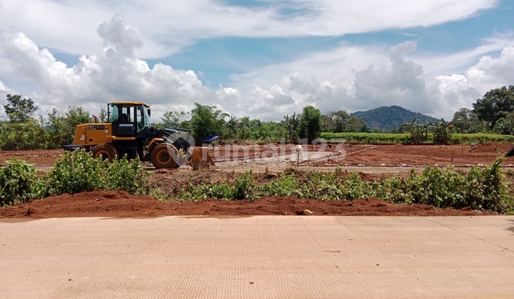 Dijual. Tanah kapling siap bangun bebas banjir. Dapat dicicil tanpa Kapling dipondasi batas.  10