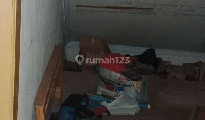 Dijual. Rumah 2 lantai bebas banjir. Dalam kota Makassar dekat Bandara Hasanuddin.  18