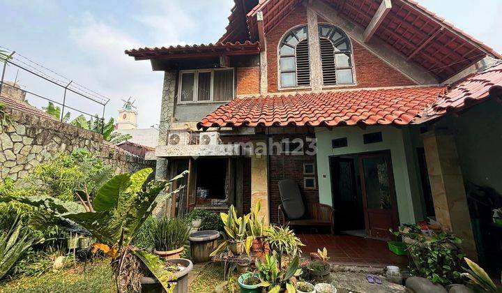 Rumah Murah Pangkalan Jati Bergaya Seni Nempel Jaksel 2