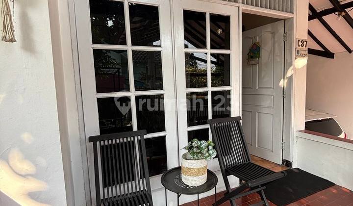 House in Cinere Complex close to Brigif Toll Gate Entrance. 2