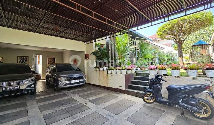 Rumah Asri Taman Luas Dalam Komplek Cilandak Dekat Ke Tol 2