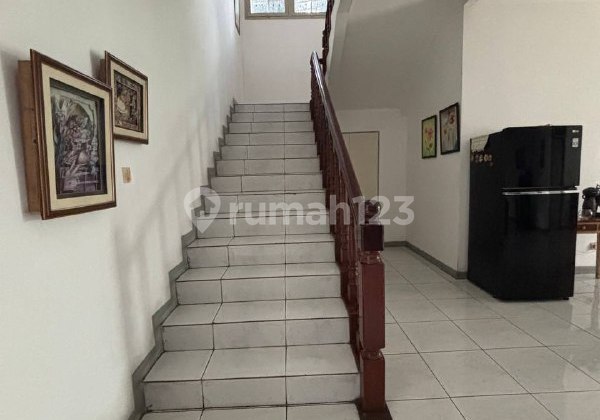 Rumah dalam Komplek Elite Bukit Cinere Indah 2