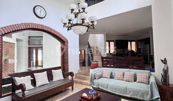 Beautiful House in Cinere - Strategic Location &amp; Serene Environment 2