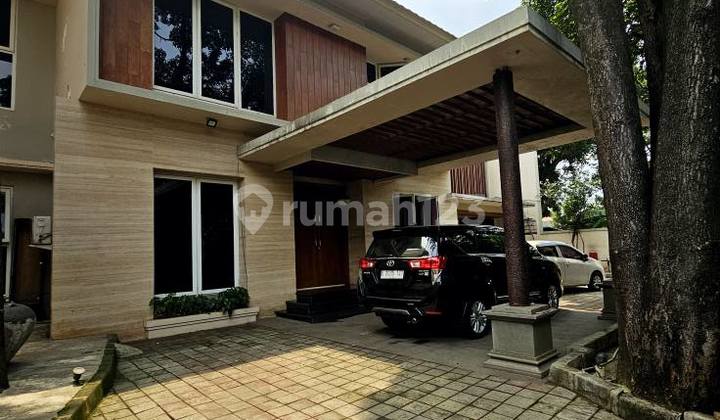 Classic Luxury House in Cilandak – Near HighScope