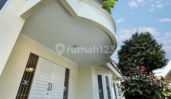 Beautiful House in Cinere's Most Favorite Housing Complex! 2