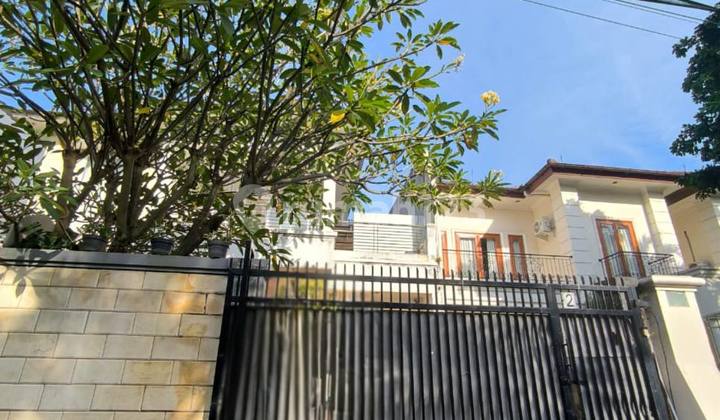 Rumah Pondok Indah Dekat Dengan Fasilitas Publik