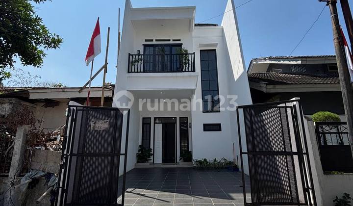 New House in Megapolitan Cinere Complex must be surveyed for a good layout.