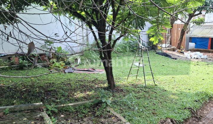 Tanah Strategis 2 Kavling di Cinere!