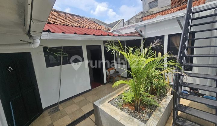 Kos-Kosan House Complex Lebak Bulus, Walking Distance to MRT Station. 2