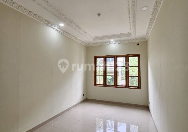 Cluster Elit Cirendeu - Rumah Premium, Dekat ke MRT 2