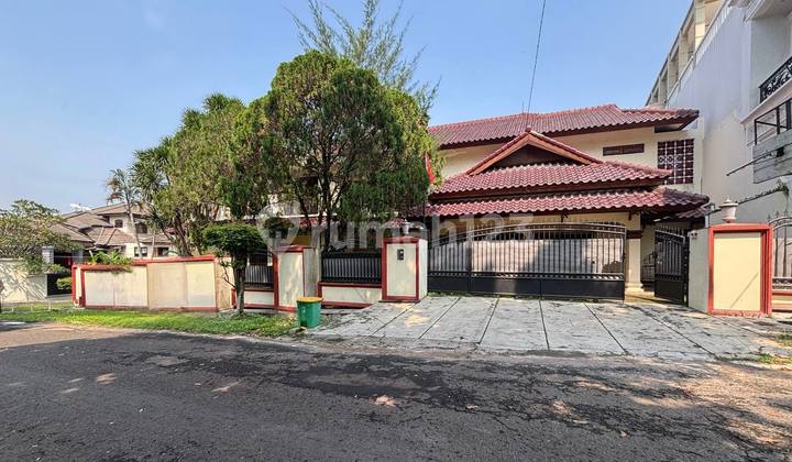 Rumah Hook – Asri Siap Huni Di Komplek Elit Bukit Cinere Indah Rumah Hook – Asri Siap Huni Di Komplek Elit Bukit Cinere Indah