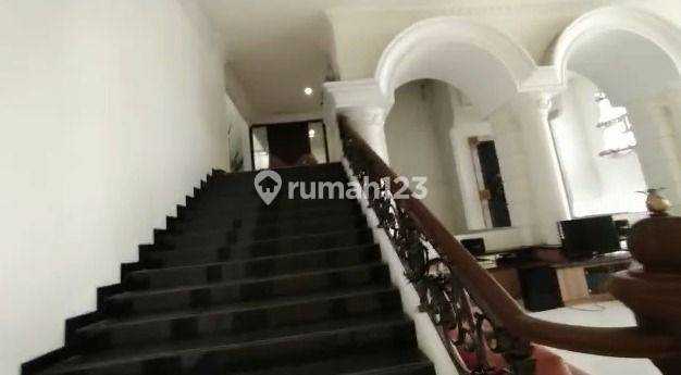 Rumah Mewah Bukit Sari Ngesrep Banyumanik Semarang Siap Huni 2