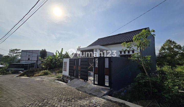 Rumah Baru Modern Minimalis Di Mangunsari Gunungpati, Semarang 1