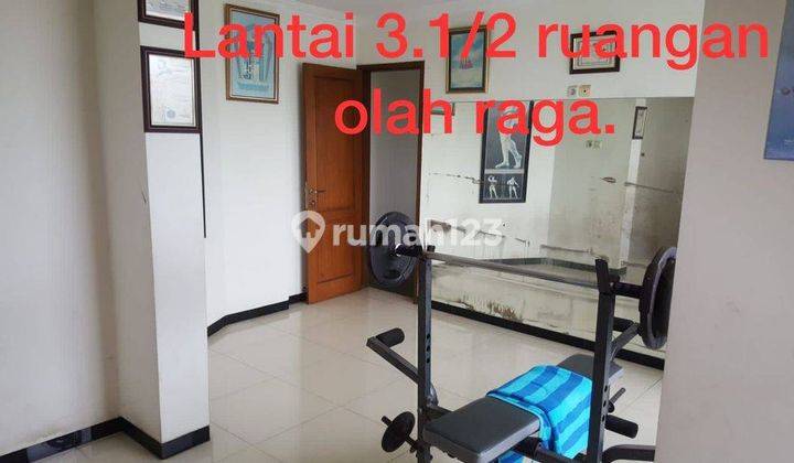 Ruko Rumah Tinggal 3.5 Lantai Hook di Mt Haryono Peterongan 2