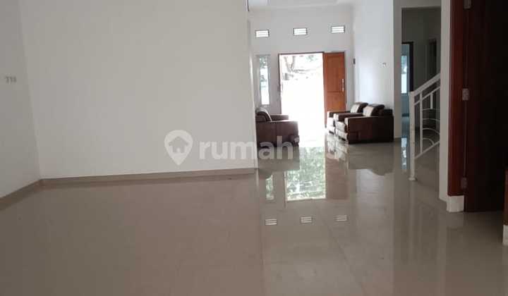 Rumah 2lantai Minimalis Modern Siap Pakai Pusponjolo Semarang 2