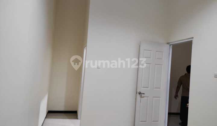 New Modern Minimalist House Fresh Tanahmas Central Semarang City 2