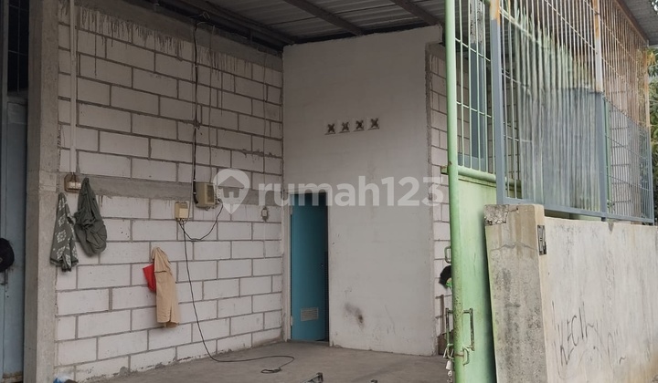 Ready-to-Use Warehouse with Truck Access in Simongan Raya Manyaran Semarang 2