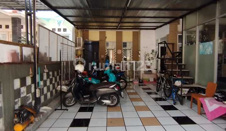 Active Boarding House Plus Main House Near Anjasmoro Raya Semarang 2