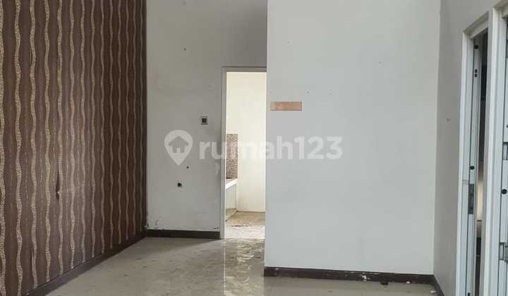 Rumah Minimalis 2lantai Bukit Wahid Manyaran Jual Dibawah Pasaran 2