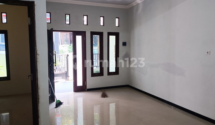 Rumah Kinclong Siap Huni Sri Rejeki Manyaran Semarang Barat 2