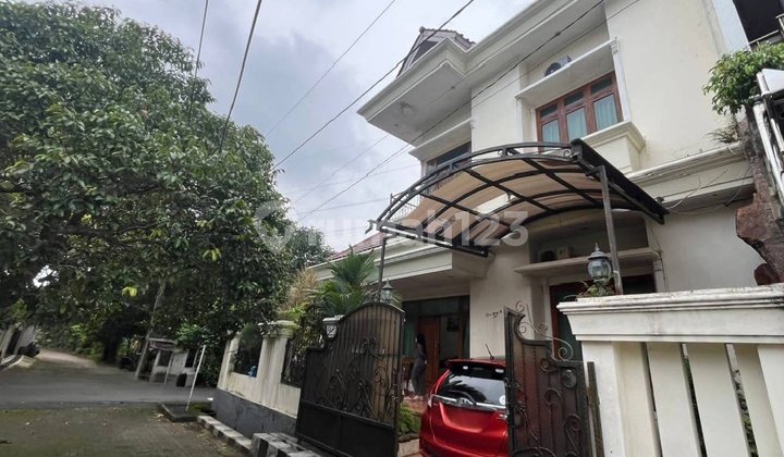Rumah 2 Lantai Bukitsari Tembalang Masih Kinclong View Menawan 2
