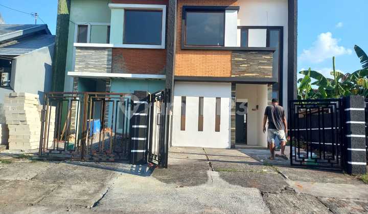 Rumah 1,5 Lantai Minimalis Di Jl. Panda Pedurungan Semarang